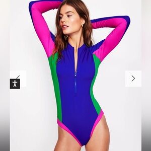 Boden Sporty Raglan Sleeve Swimsuit
Colbolt Colourblock